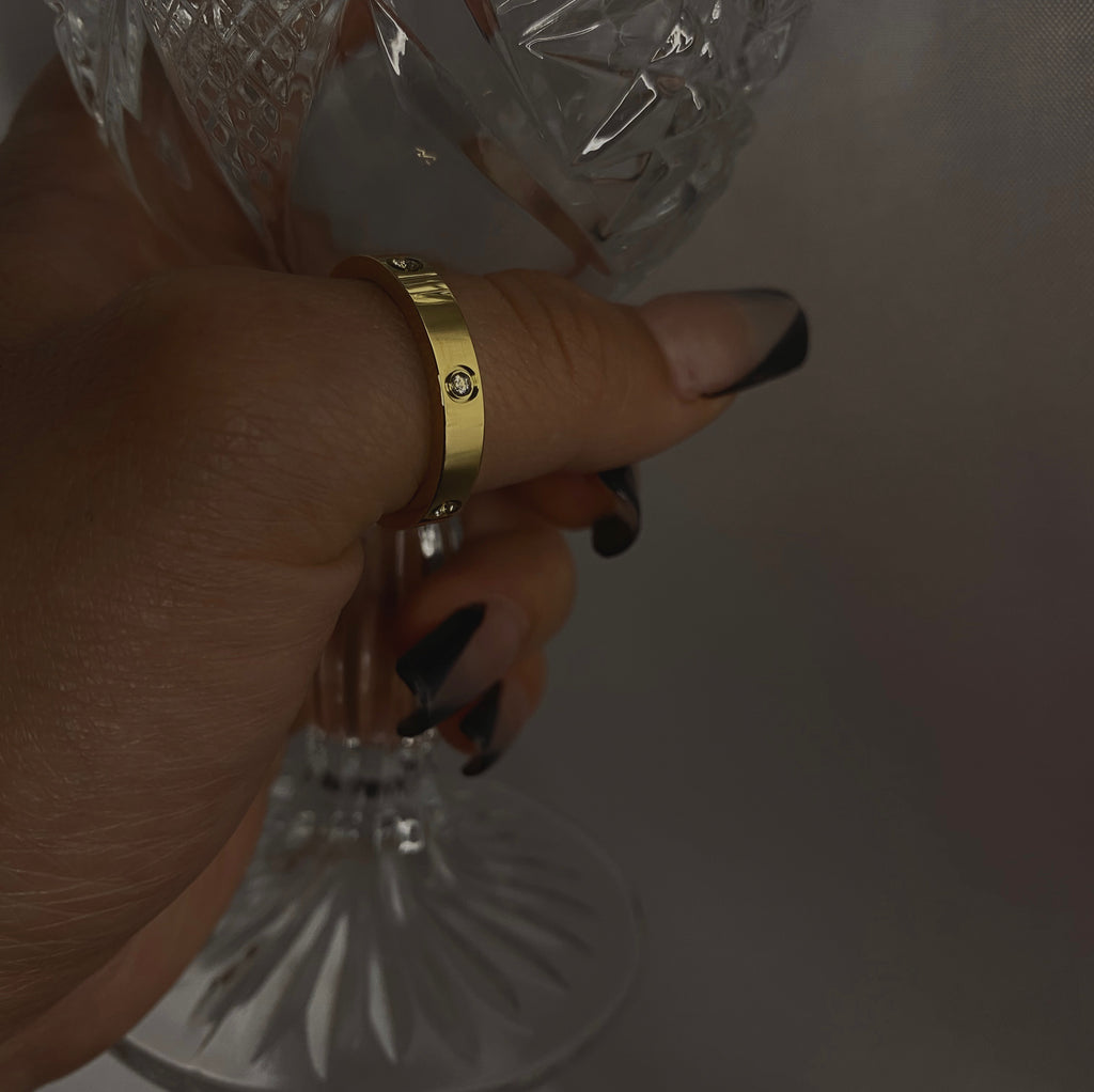 Ena Ring