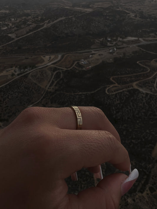 Meander Ring