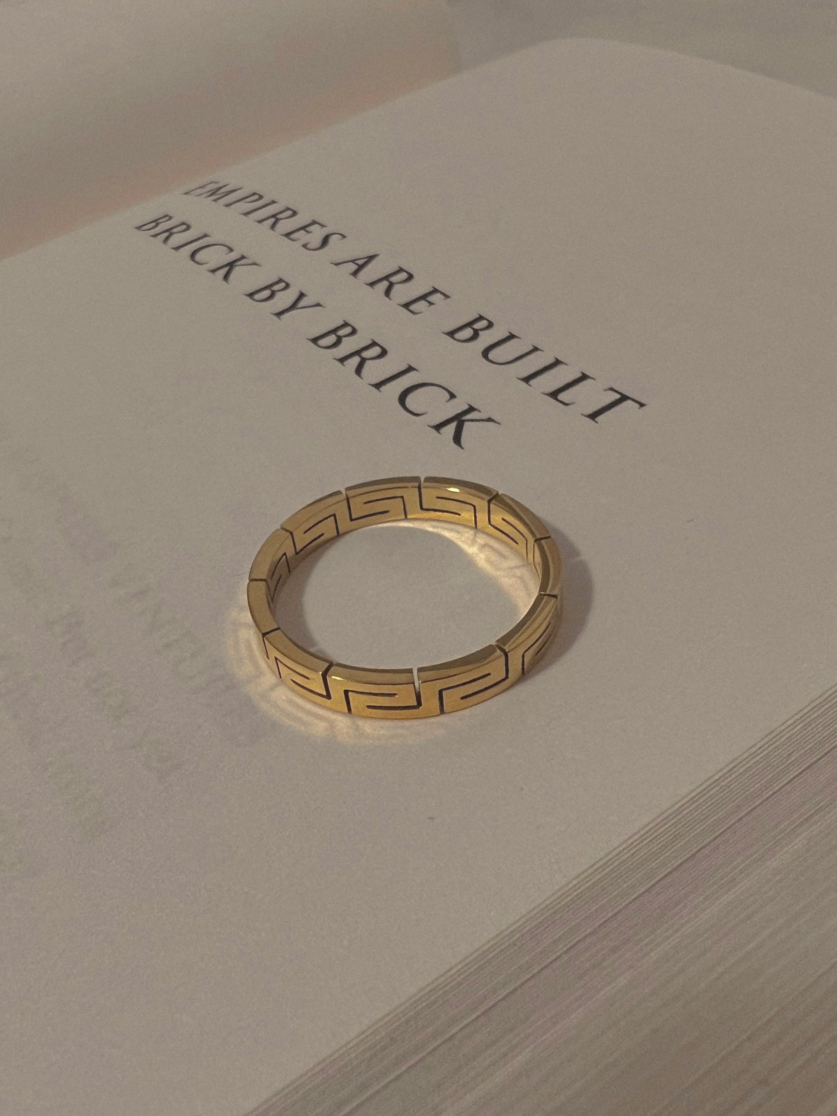 Meander Ring
