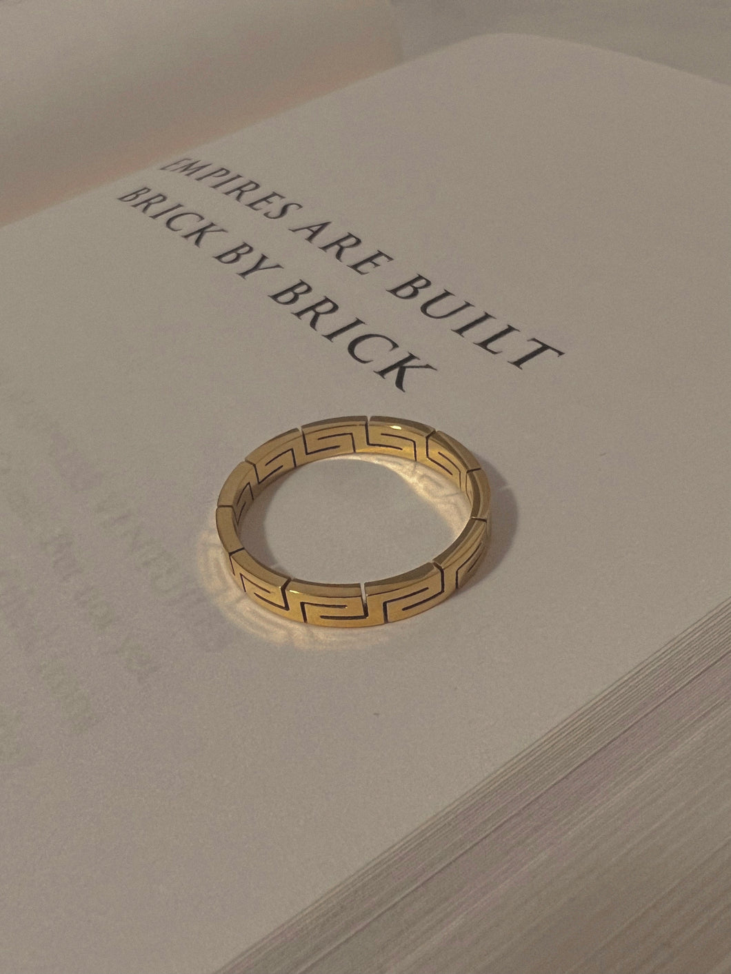 Meander Ring