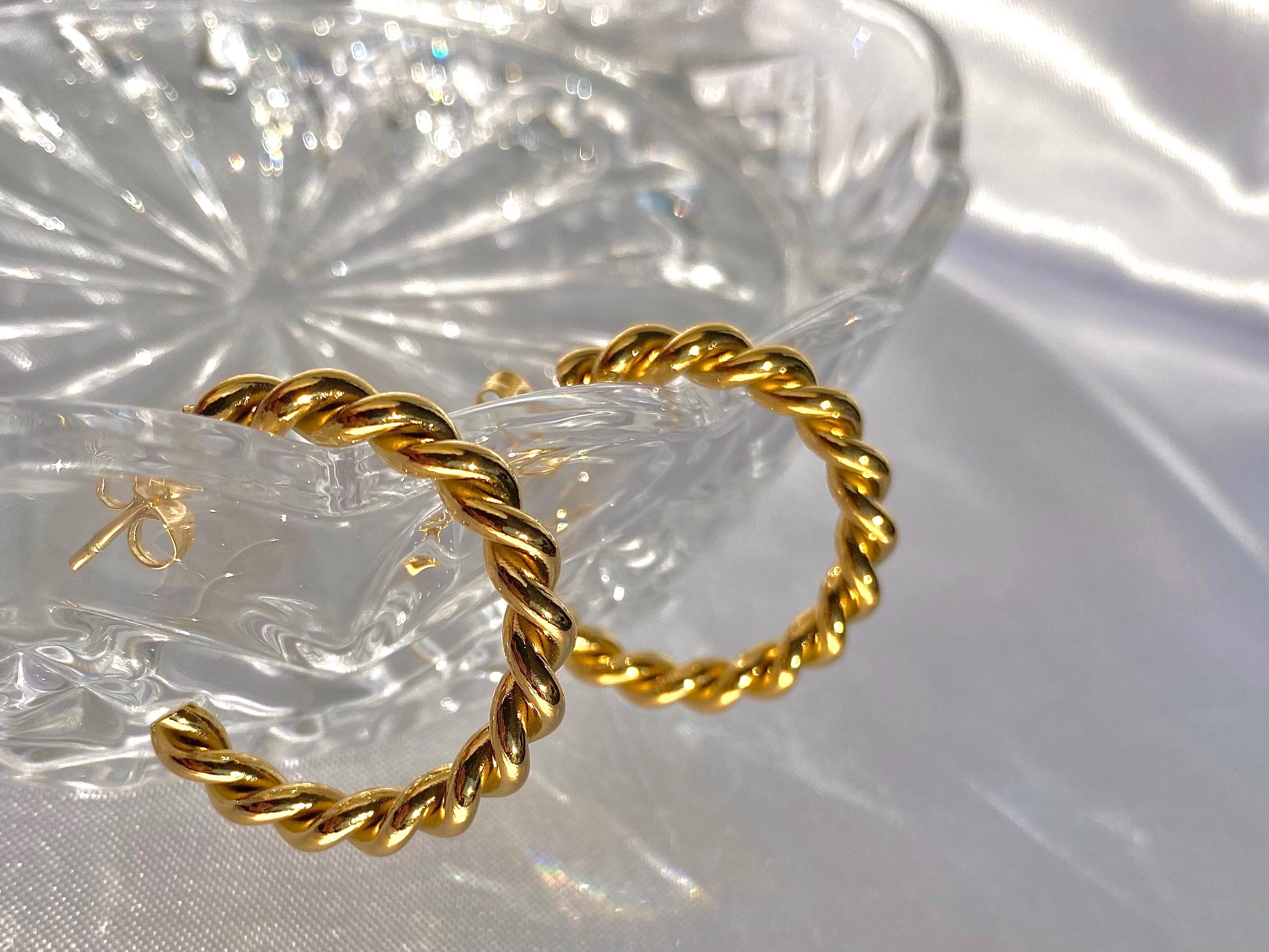 Britt Hoops